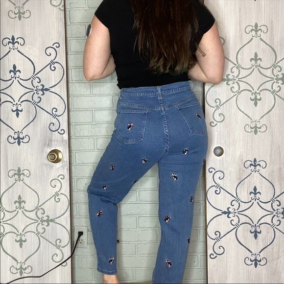 Vintage Embroidered Penguin High Rise Jeans by Quacker Factory 26/27” Waist - Picture 4 of 13
